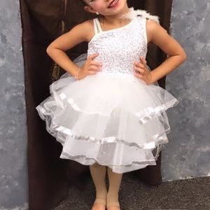 WEISSMAN I will go sailing no more White sequins dress Sc Small